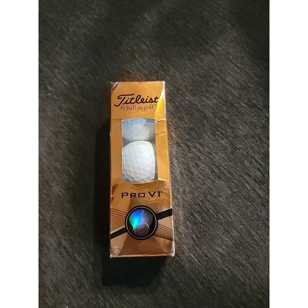 Titleist PRO V1 Golf Balls - New Sleeve - 3 Balls. NEW
